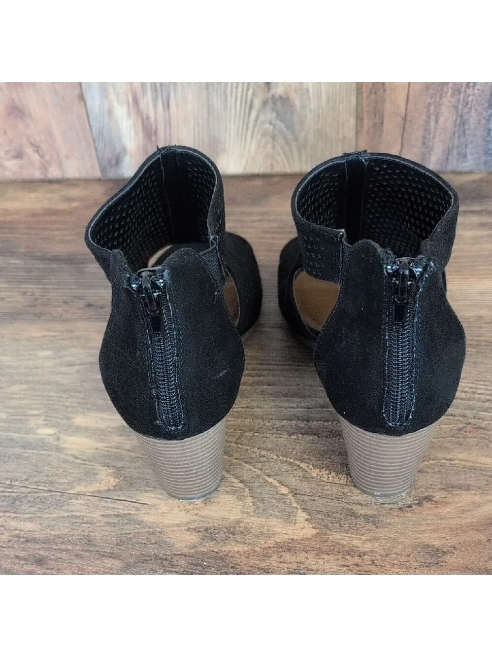 a.n.a Black Cutout Wedge Zip Back Peep Toe Sandals 7.5 L103
